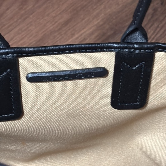 🔥🔥🔥Michael Kors Jodie Small Logo Jacquard Tote Bag🔥🔥🔥 - Picture 12 of 16